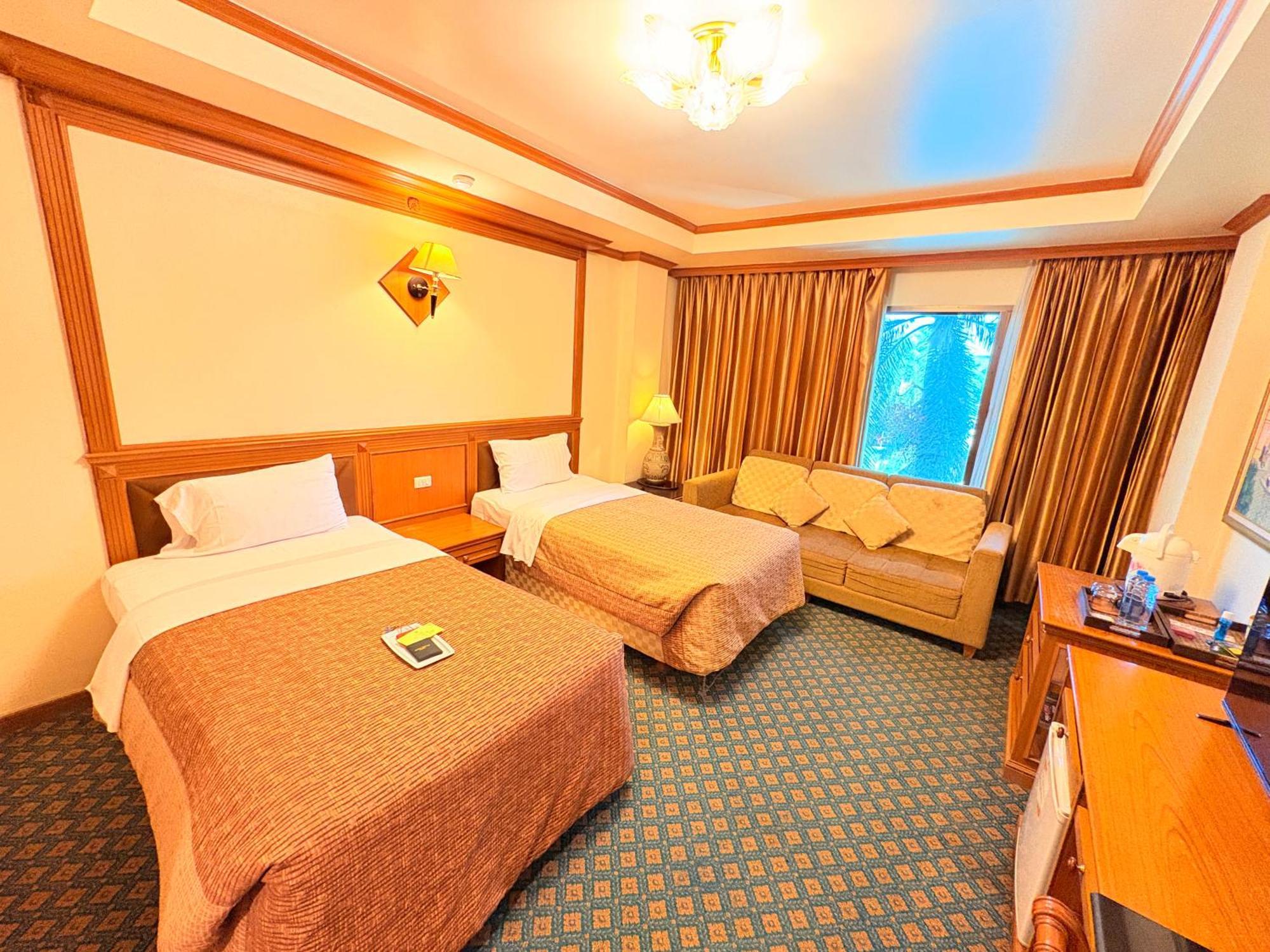 Taksilahotel Maha Sarakham Zewnętrze zdjęcie