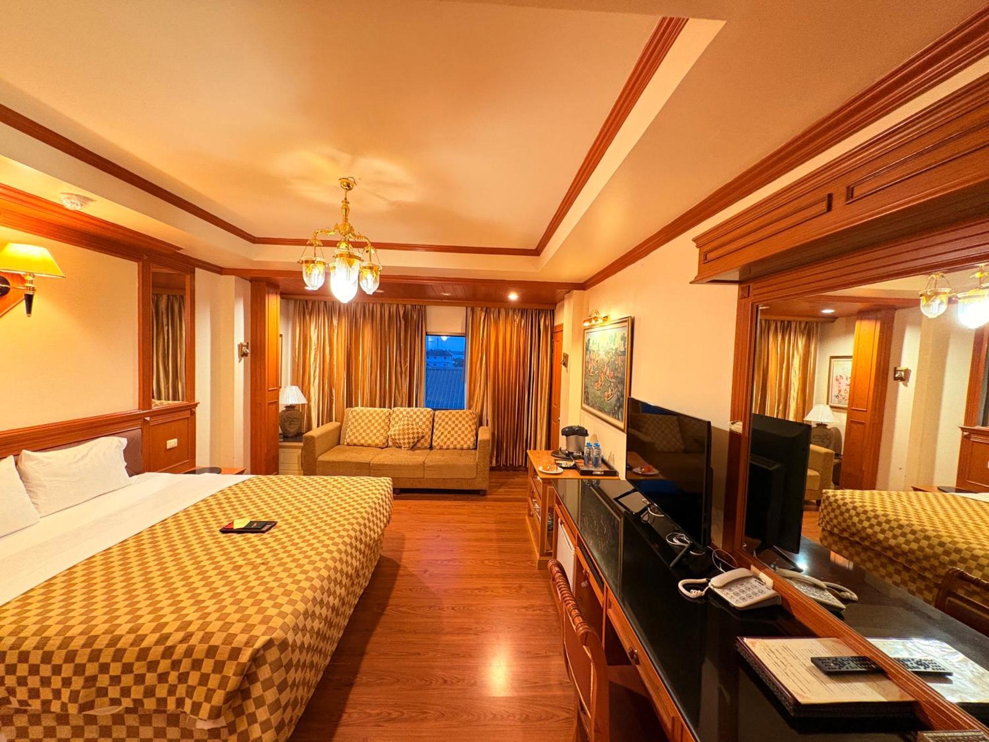 Taksilahotel Maha Sarakham Zewnętrze zdjęcie